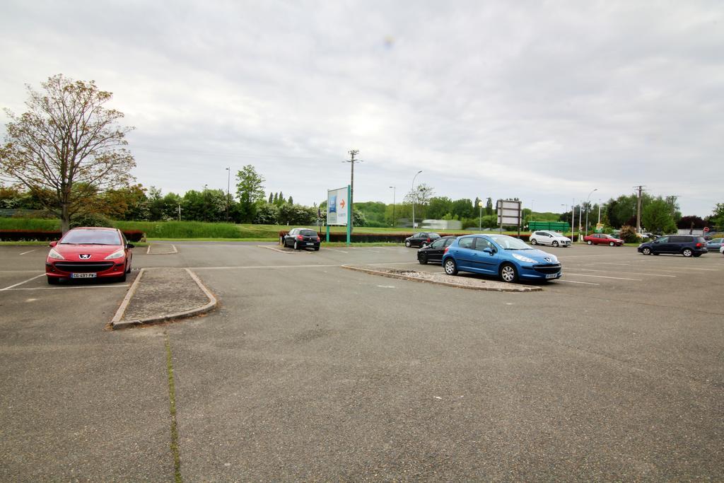 Ibis Budget Chateaudun Exterior photo